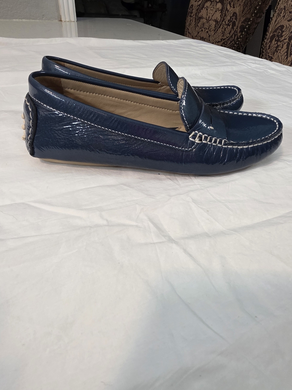 Johnston & Murphy Women's Metallic Navy Patent Leather Loafers - Picture 3 of 9